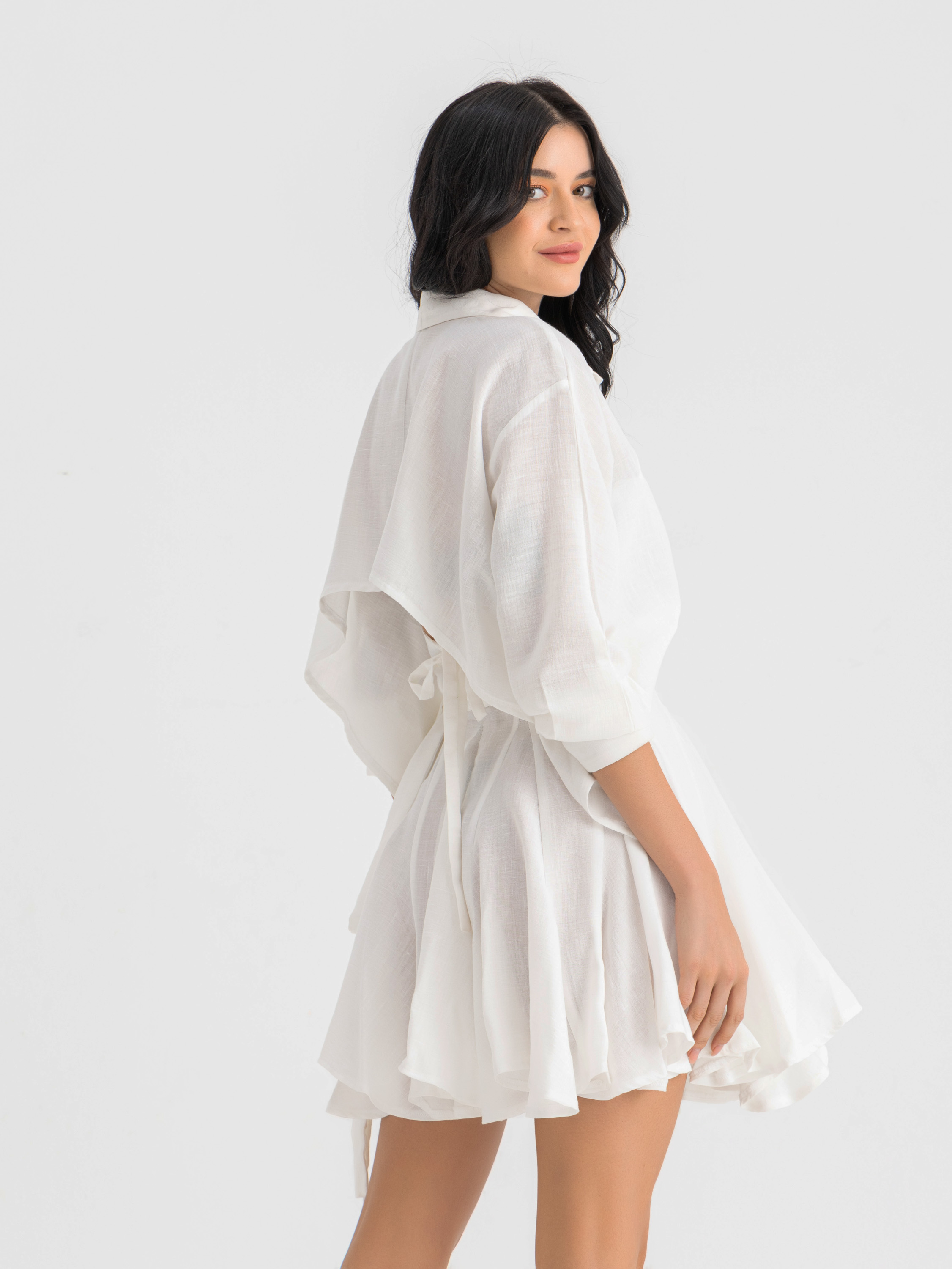 The JAMILA linen cropped shirt 2