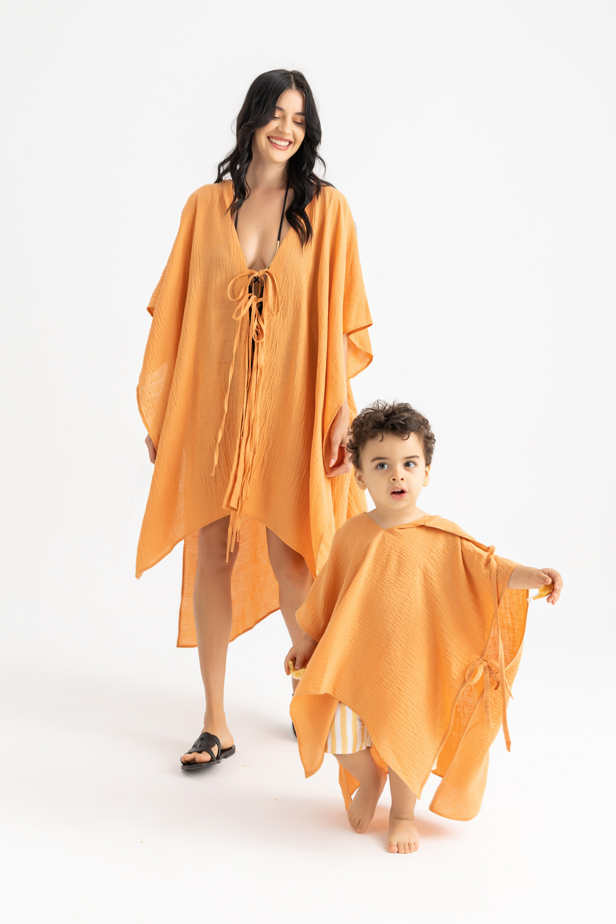 The HILDA KIDS linen hooded cape 5