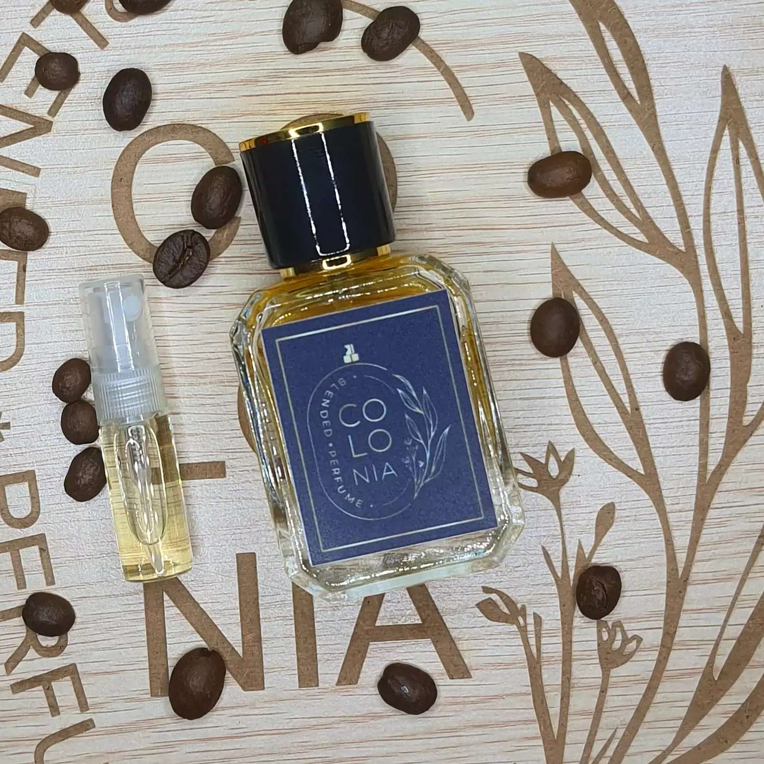 Le Lion Eau de Parfum Chanel (لو ليون ماء عطر - شانل) عطر للجنسين hover image