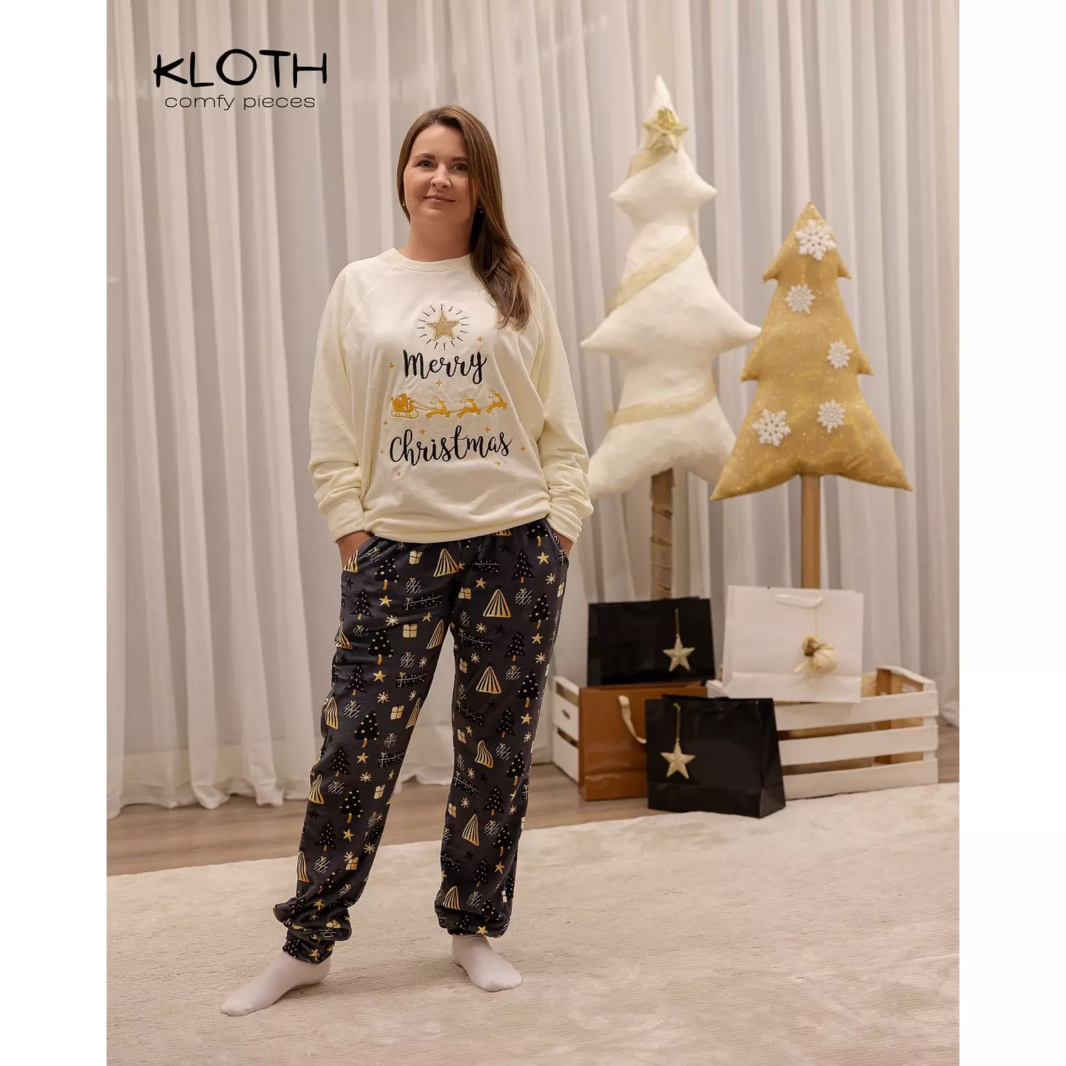 CHRISTMAS PAJAMAS FOR THE FAMILY ( BLACK & GOLD) 1