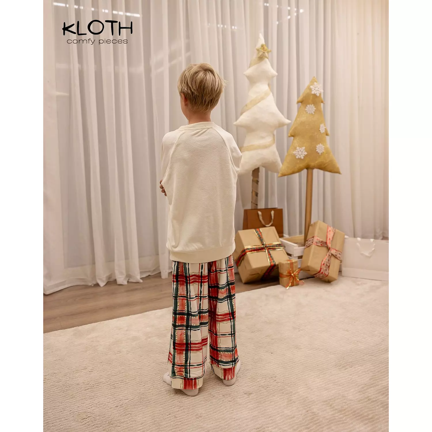 CHRISTMAS PAJAMAS FOR THE FAMILY (RED & GREEN PANTS) 8