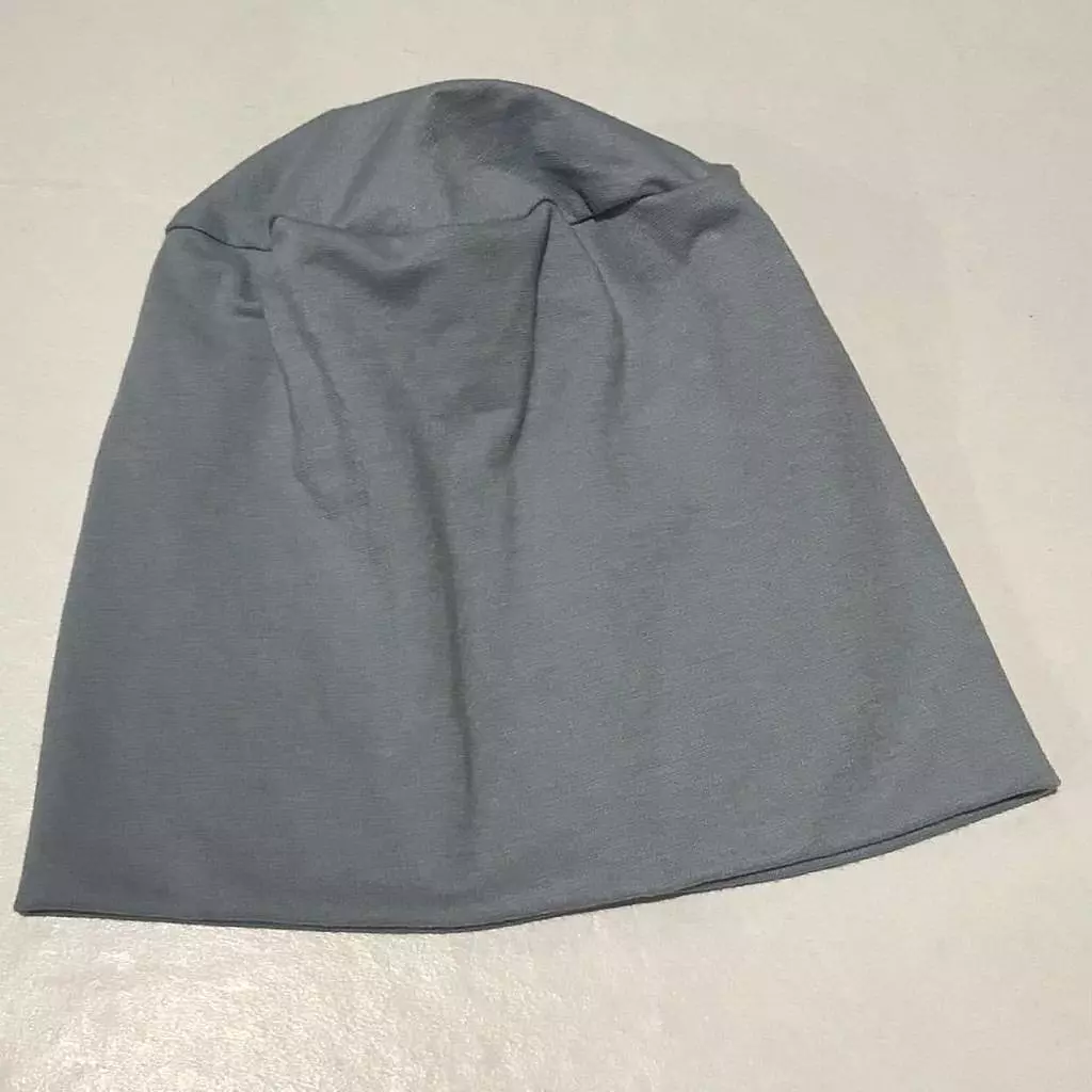 NO THREAD GRAY BANDANA