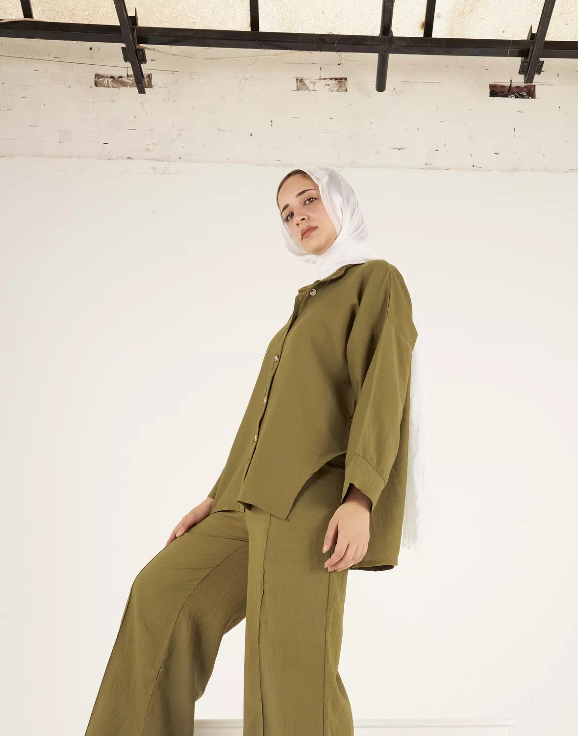 Olive Buttoned Linen Full Set 4