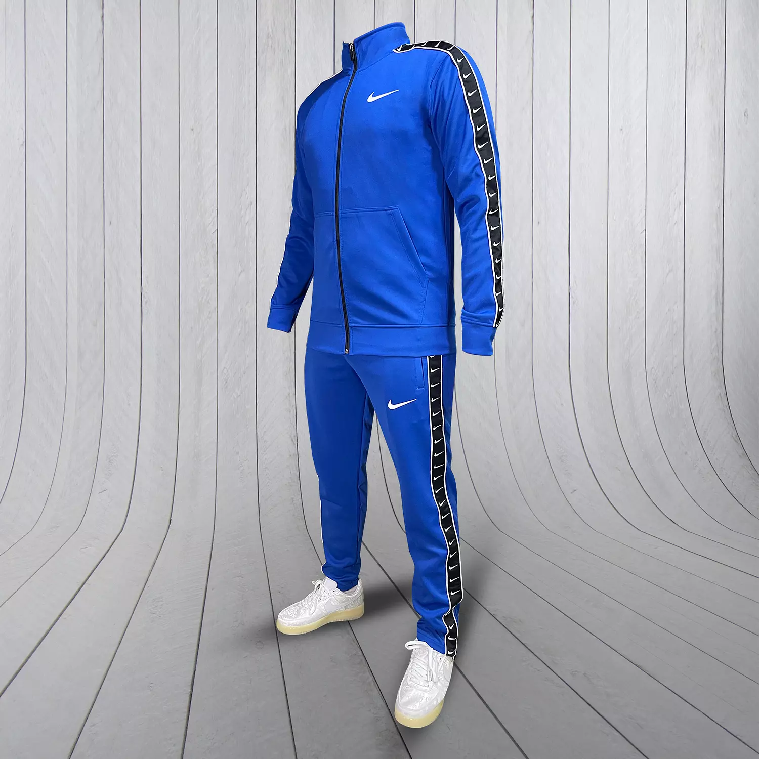 NIKE TRAINING SUIT 1