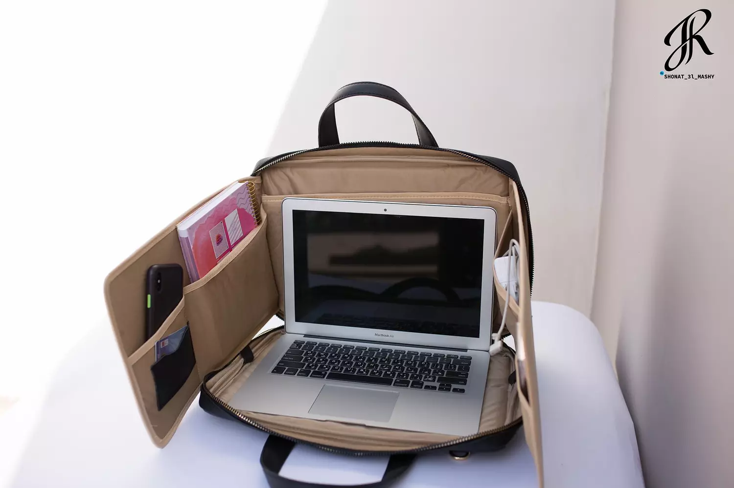  LAPTOP CROSS  BAG 5