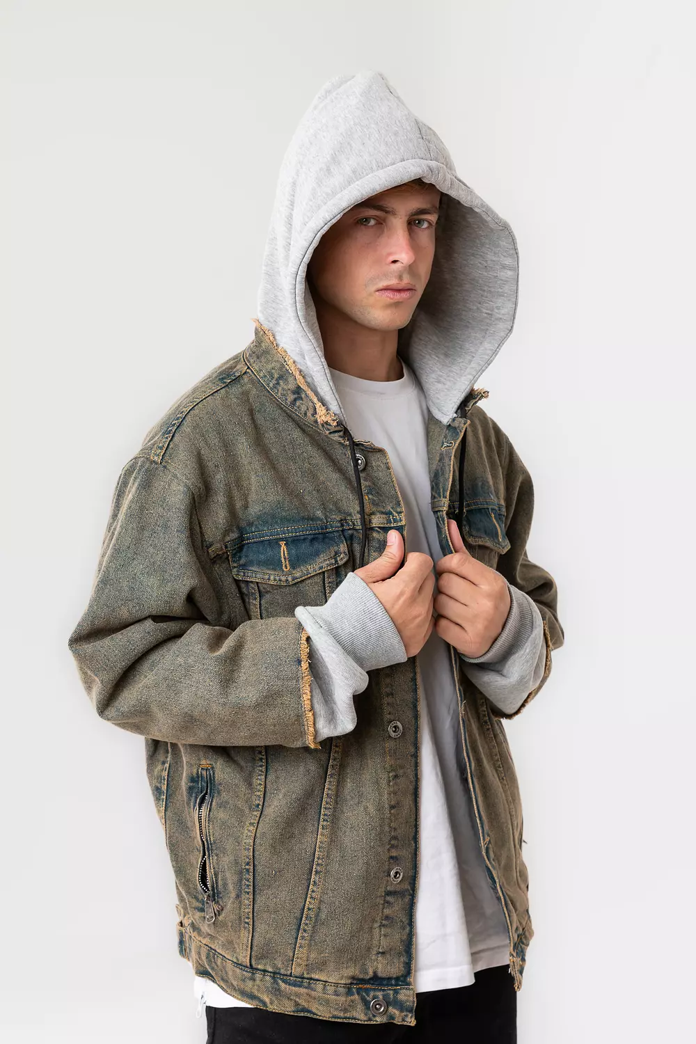 DENIM JACKET WITH JERSEY SLEEVES COVERED WITH A DENIM LAYER 16