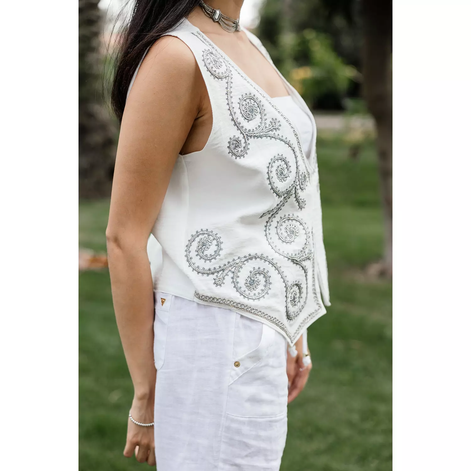 Fashionable White Vest-2nd-img