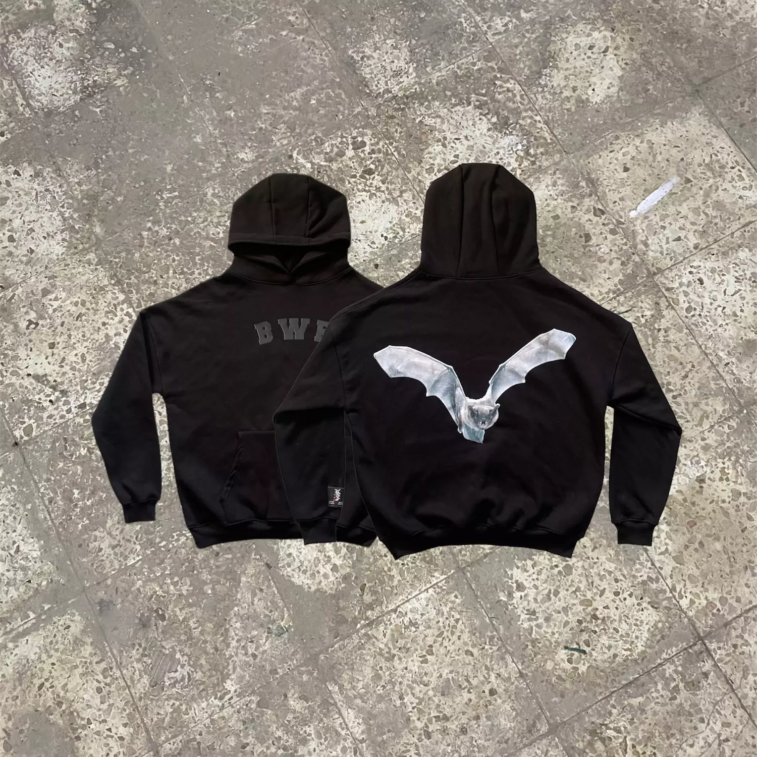 <p><strong>BAT HOODIE ''BLACK''</strong></p>