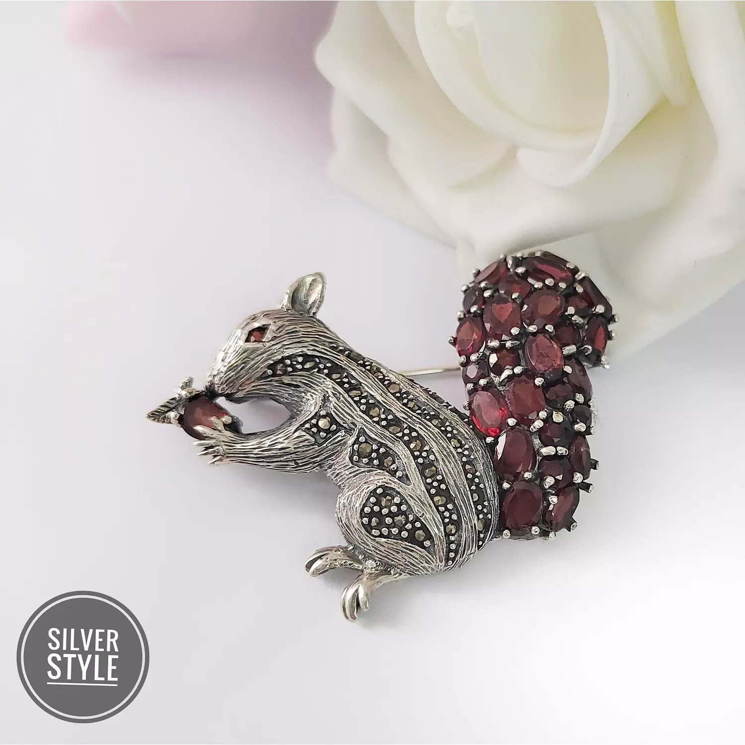 Squirrel Brooch 0