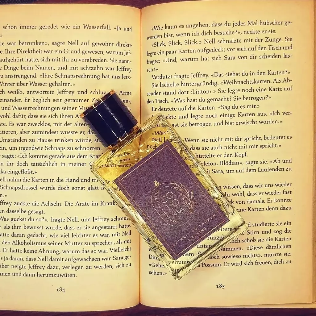 Intoxicated By Kilian (انتوكسيكيتد - كيليان) عطر للجنسين