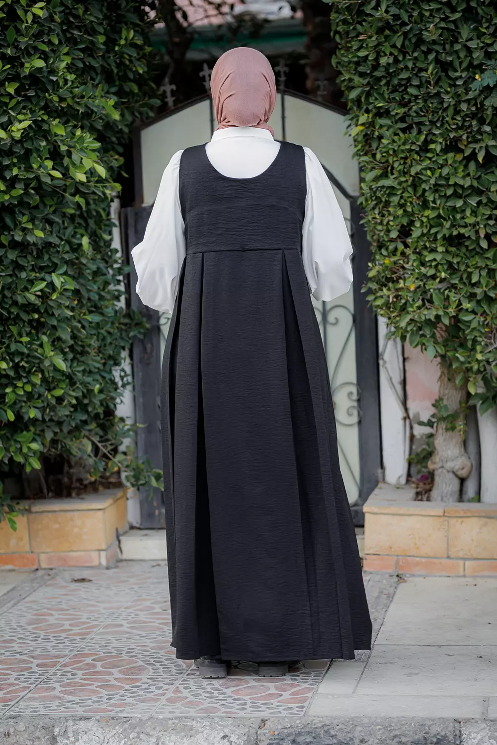 Linen Black Dress with attached White Sleeves 2