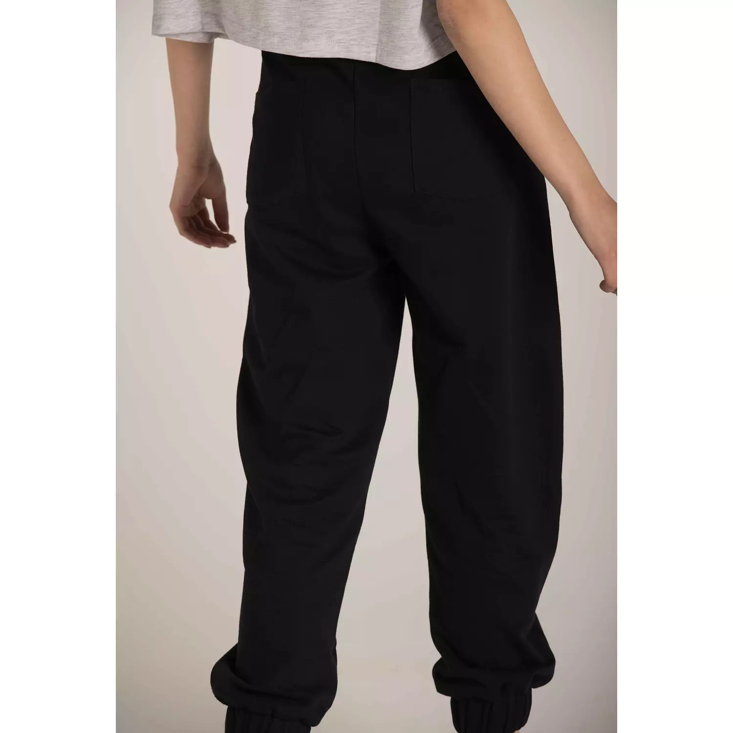 DRAWSTRING WAIST SWEATPANT 3