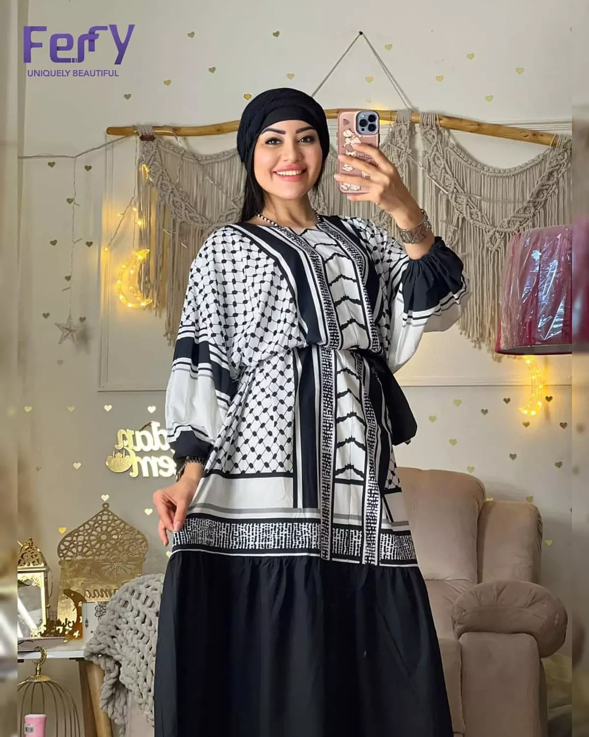 Traditional palestinian dress 2