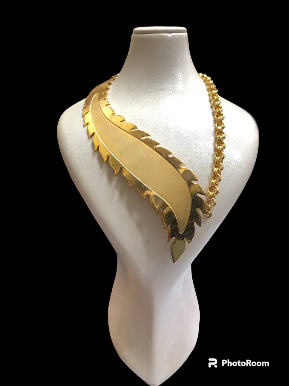 Leaf necklace