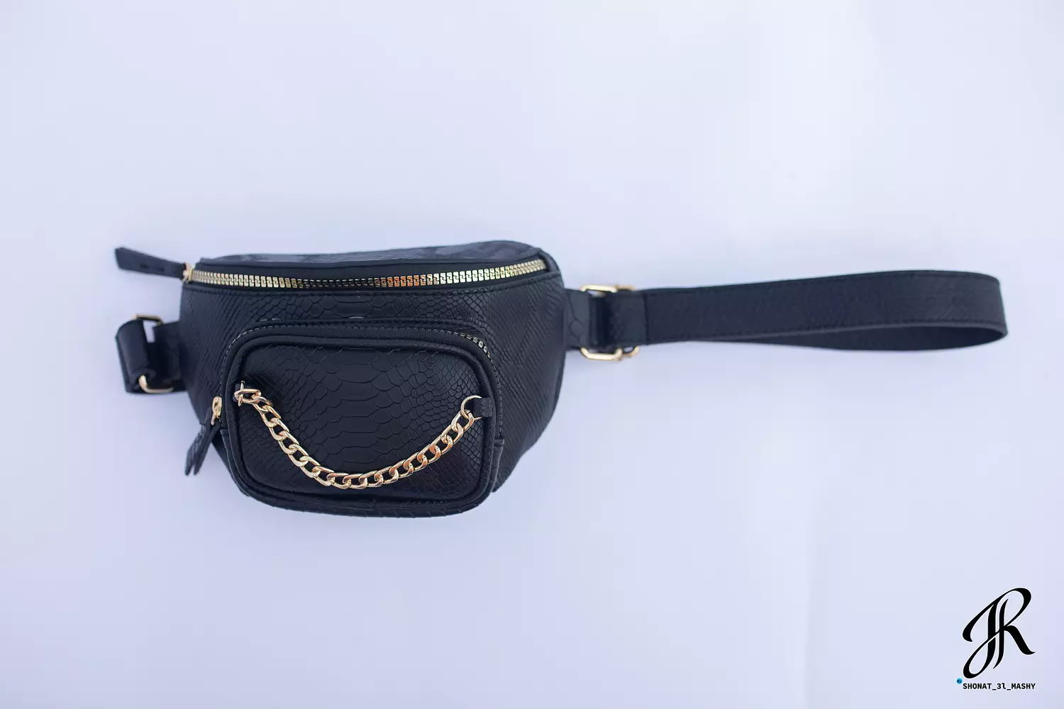 Leather fannypack-2nd-img