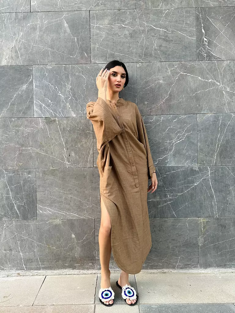 Linen flowy dress with side slits