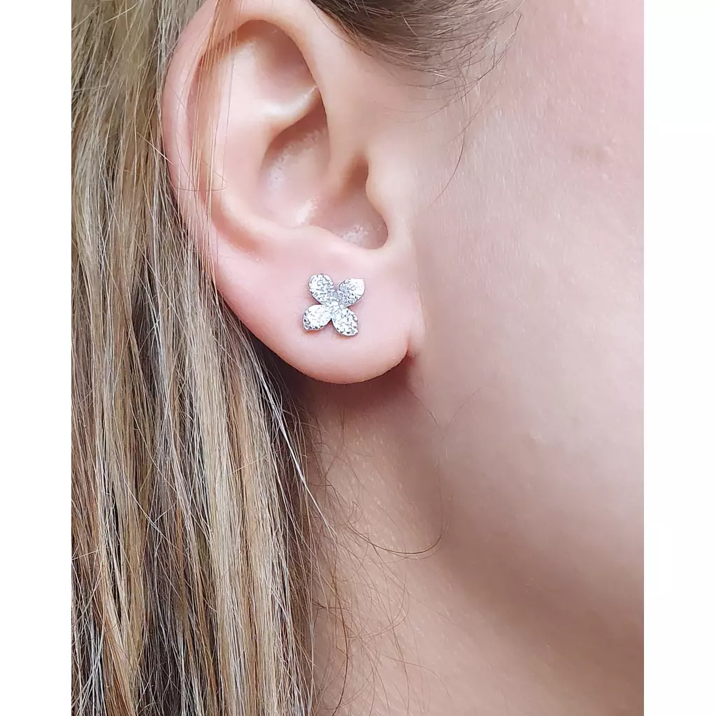 Flower earrings