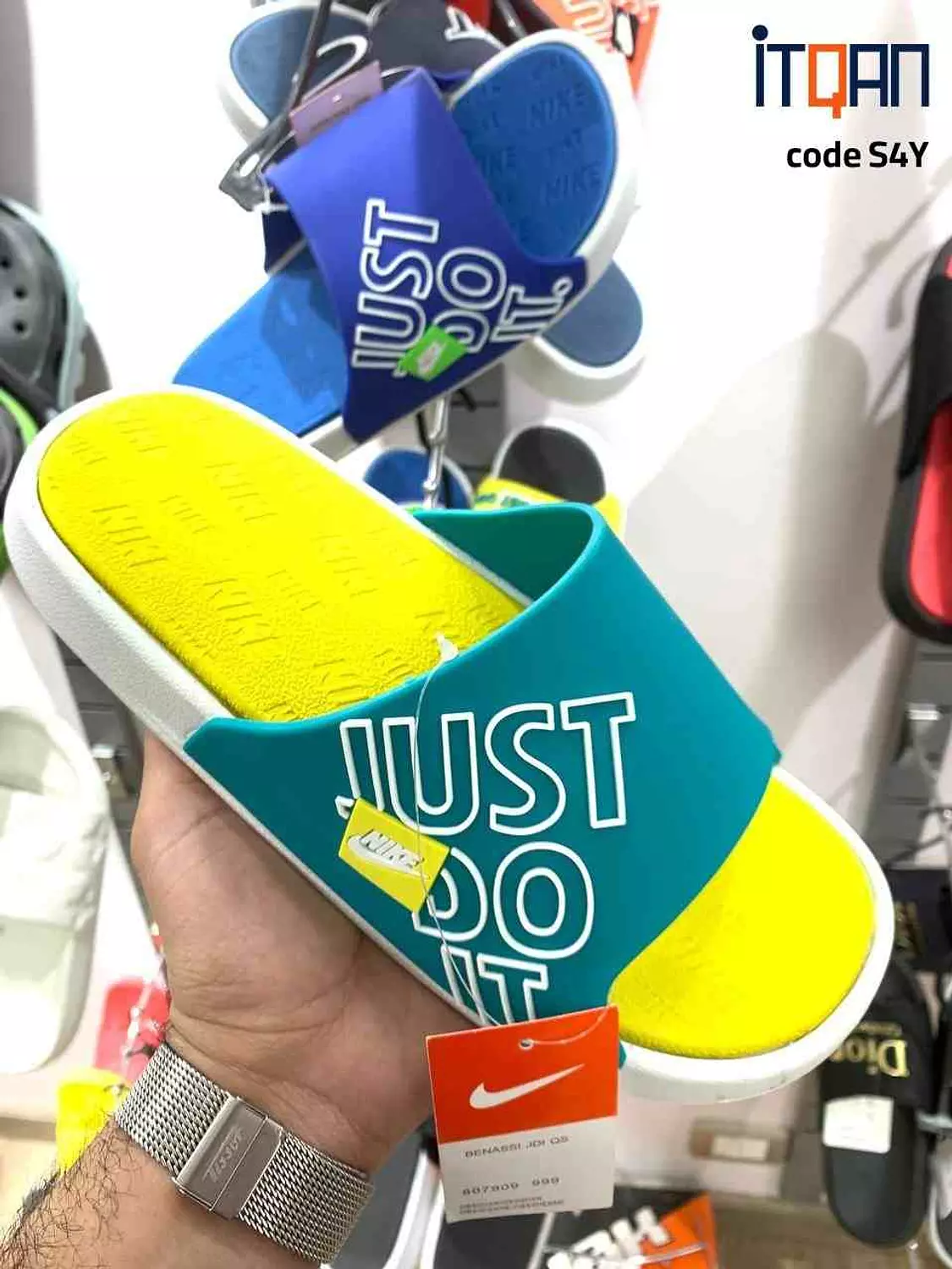 Nike Slipper S4    4