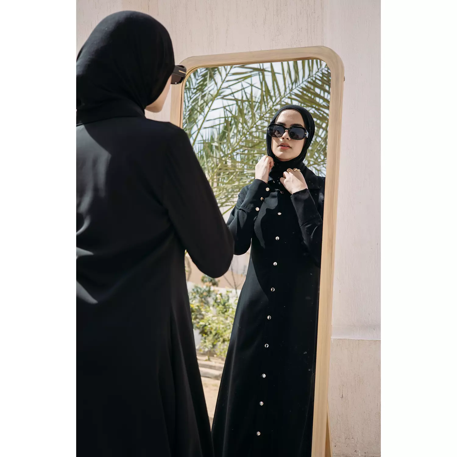 Cloche Abaya in Black 4