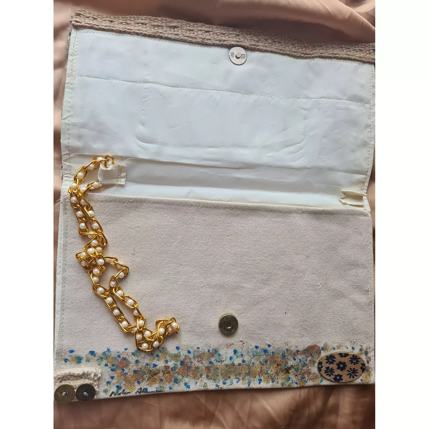 Mixed materials fabric clutch  2