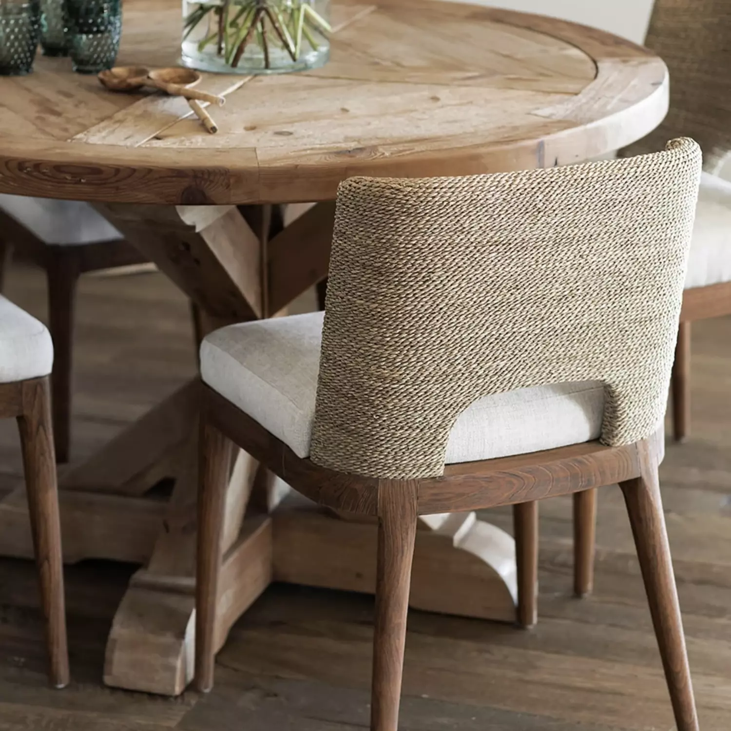 Moro dining table & chairs 2