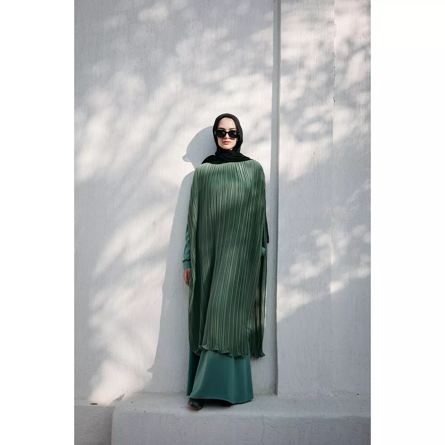 Night Blooming Abaya in Sage Green 1