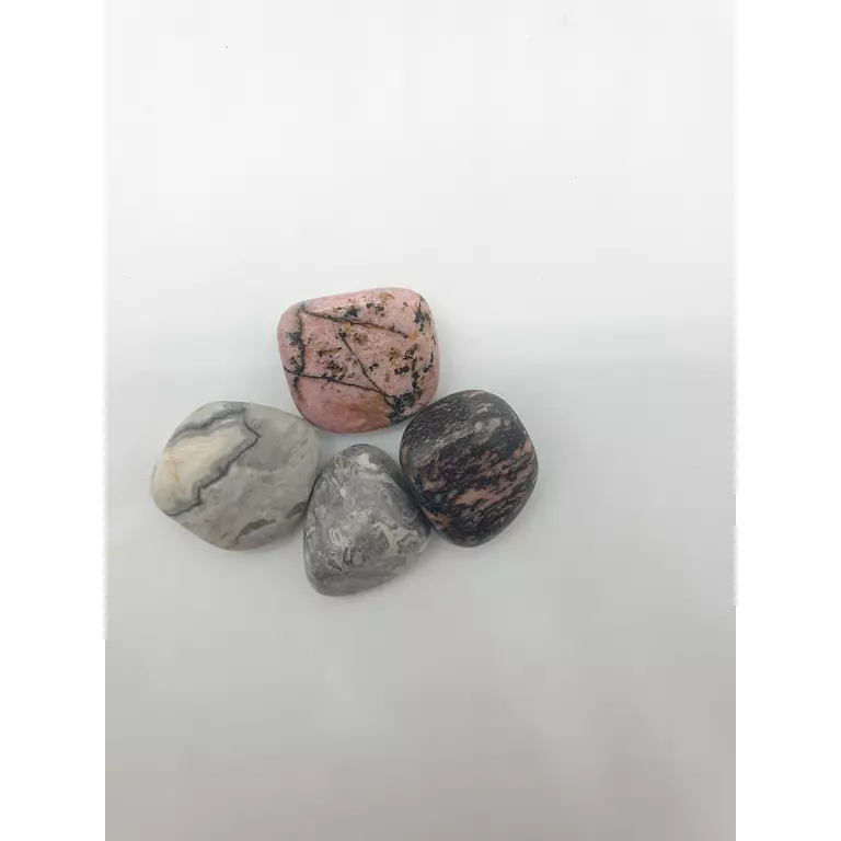 <p><strong><span style="color: #fbb03b">Pink and grey jade</span></strong></p>