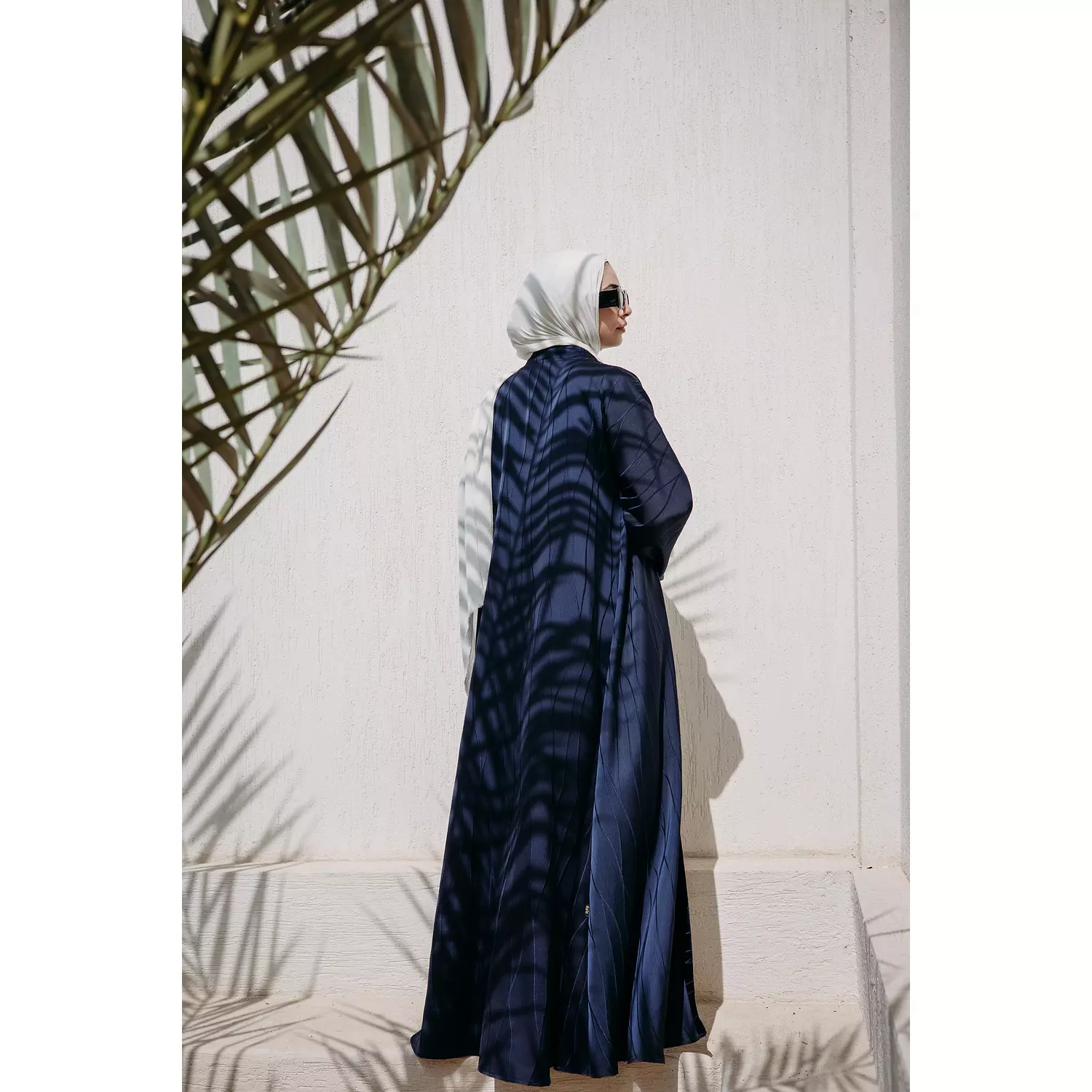 Jacquard Kaftan in Navy Blue 3