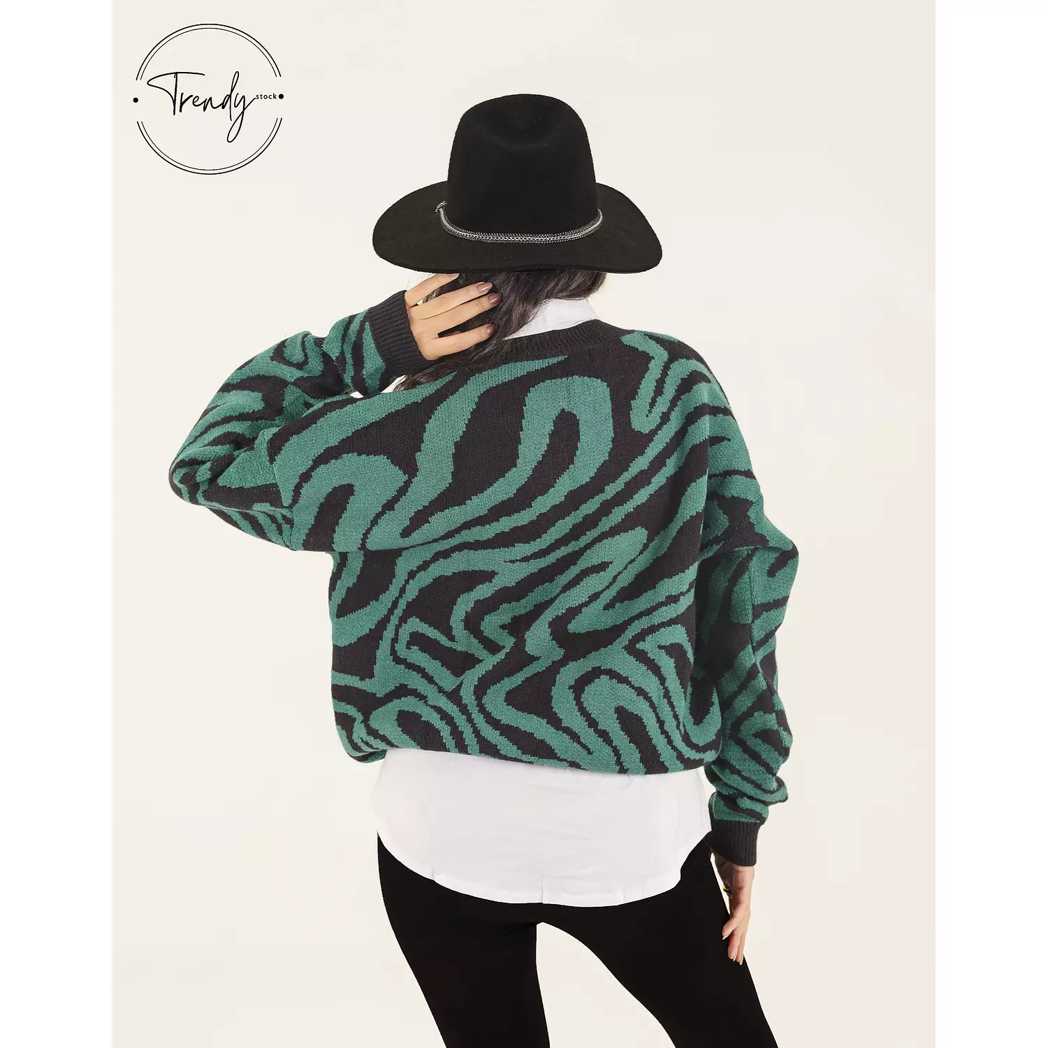 Wavy Patterned Pullover 1