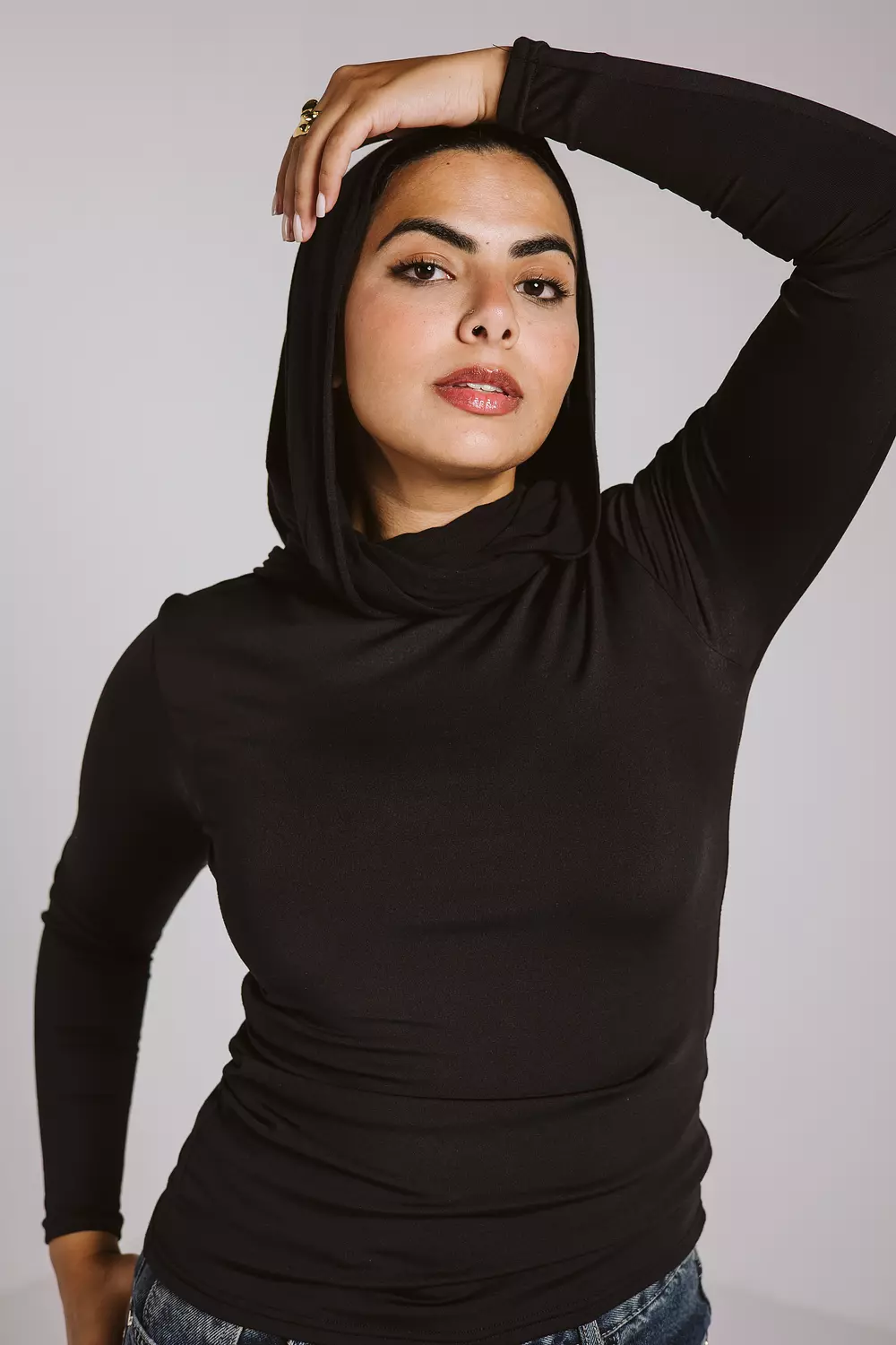 Round neck long sleeve black  0