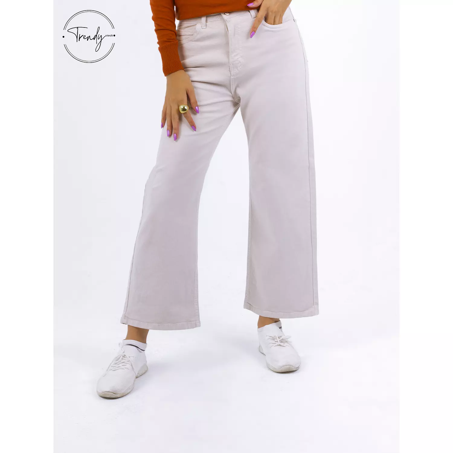 Wide leg Jeans hover image