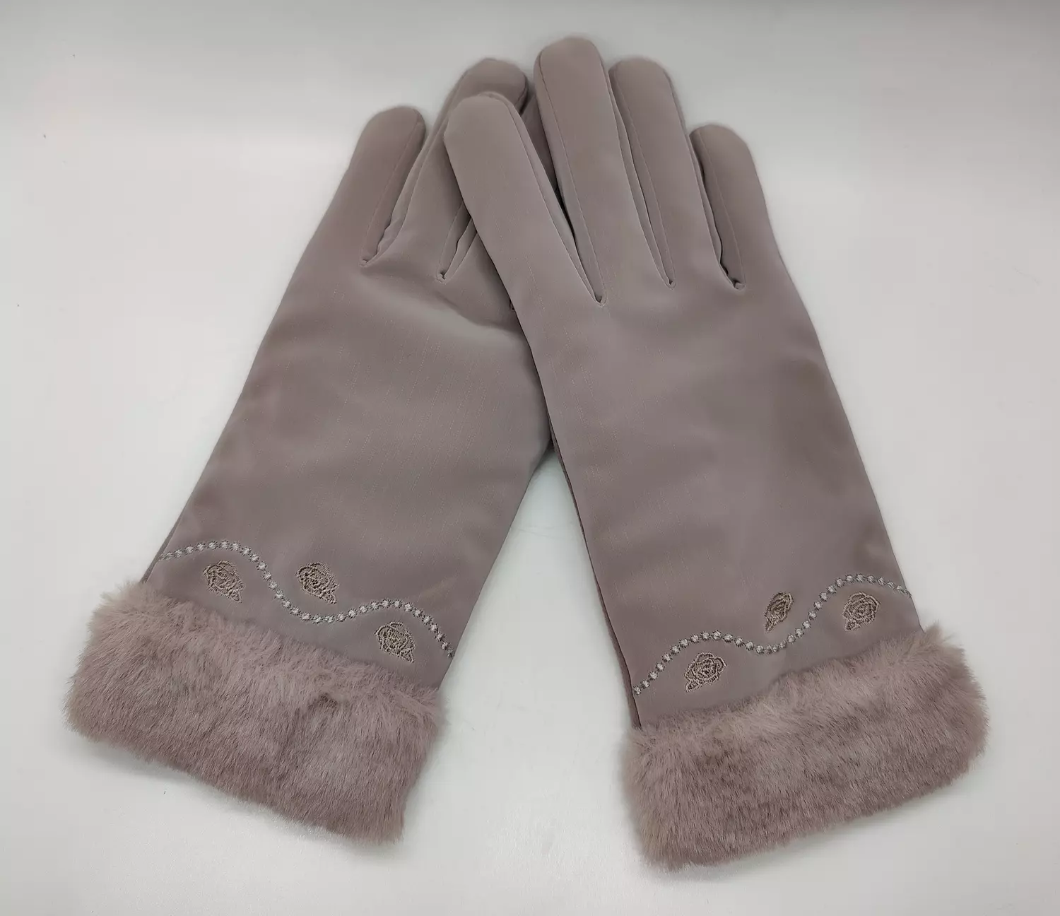 Gloves-B-Greige hover image