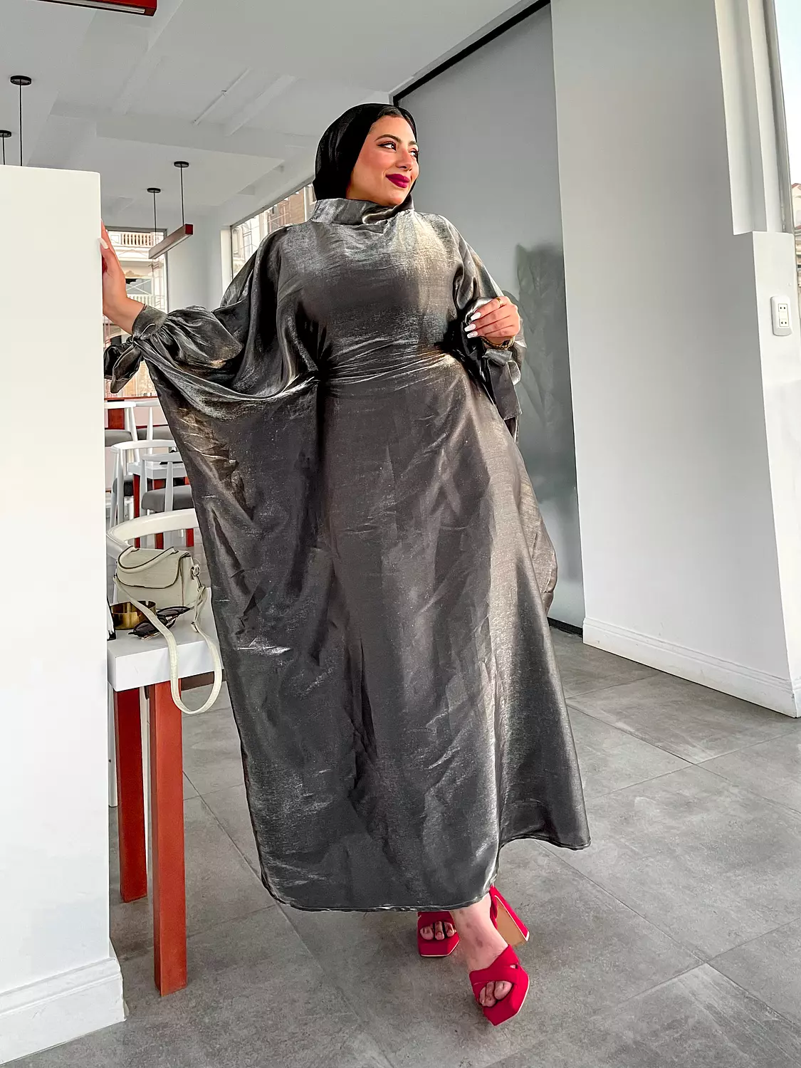 Puffed Sleeves Abaya-Dress in Silver Black  5