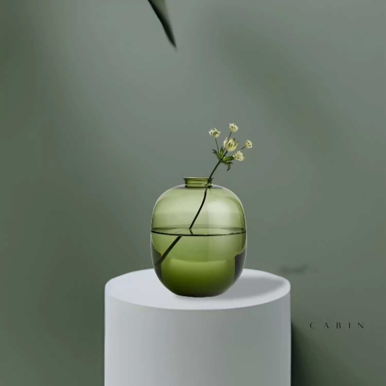 Vase hover image