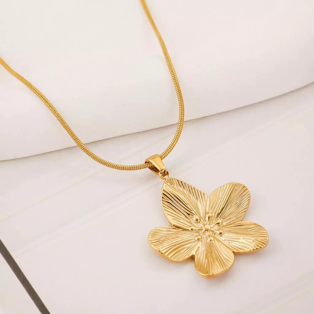 Flower Necklace