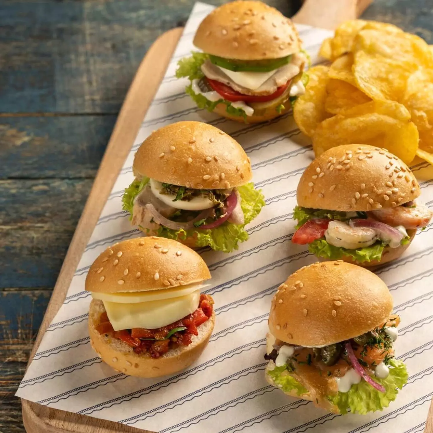 Mini Sandwiches 16 Pcs hover image