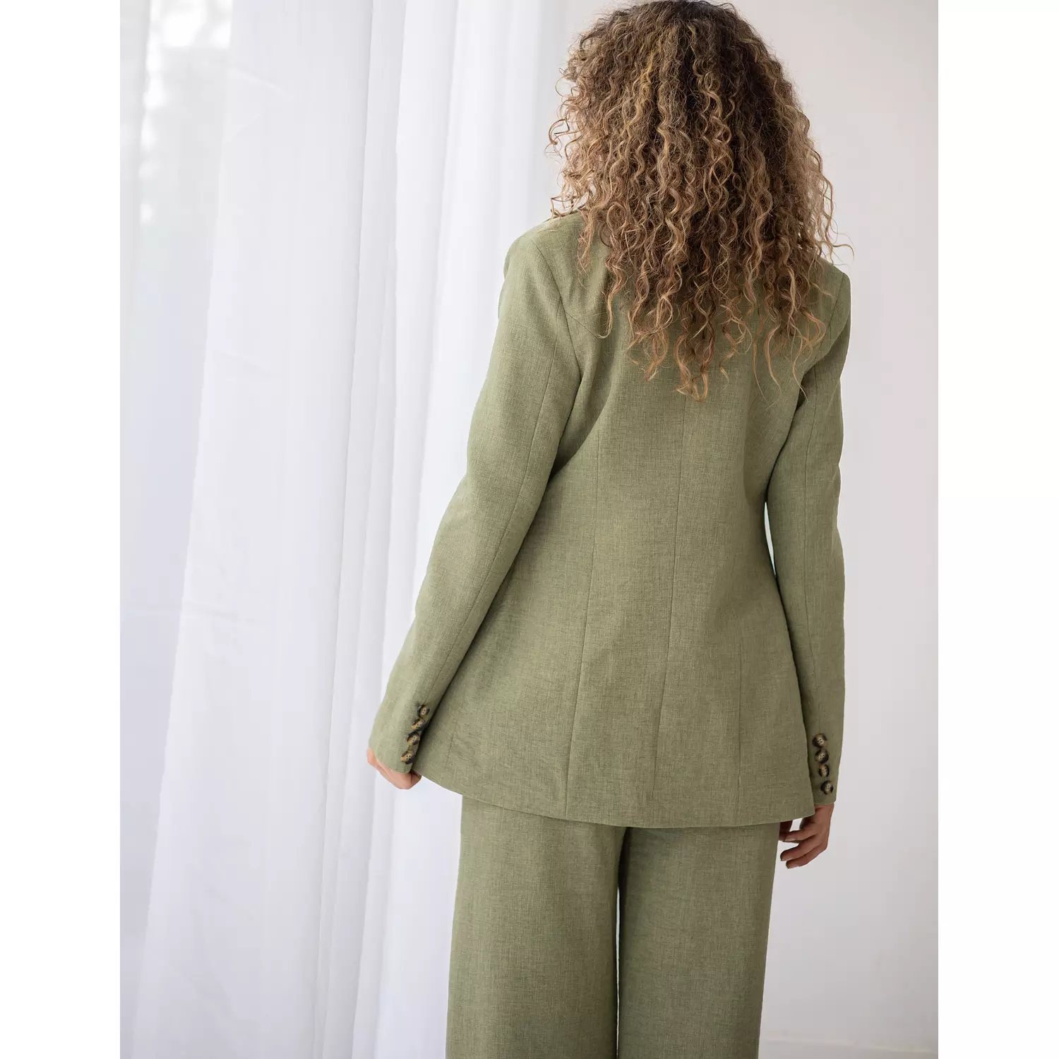 Vineyard green linen blazer  1