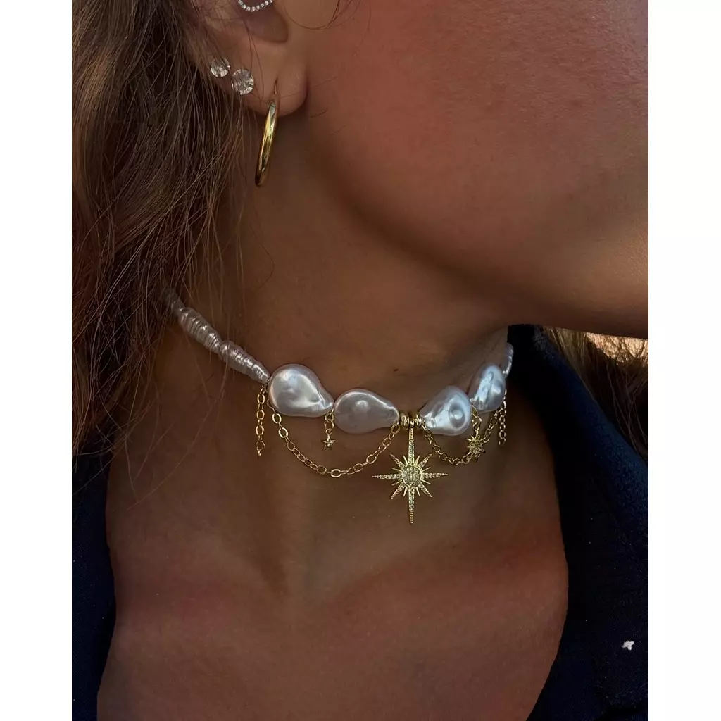 Sunshine pearly choker