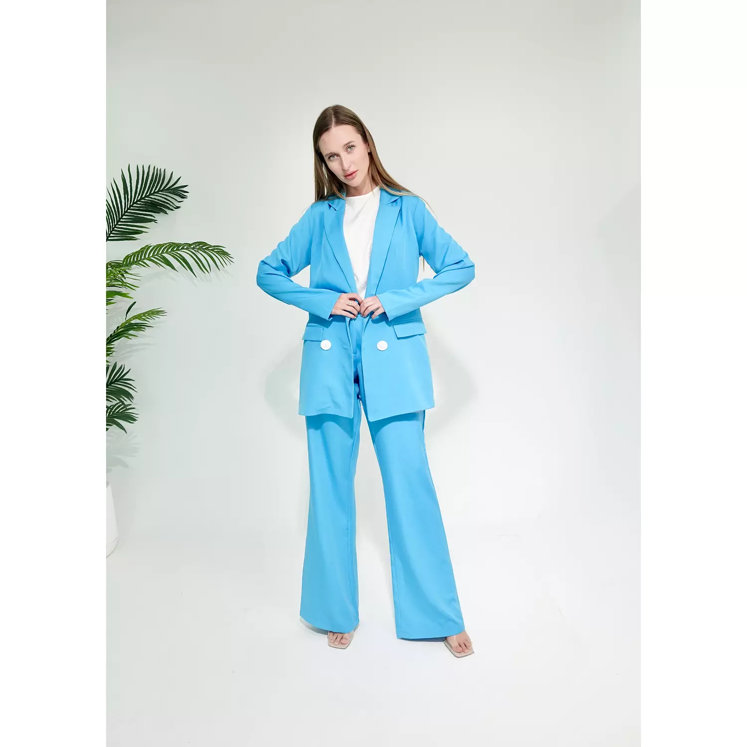 TURQUOISE SUIT 4