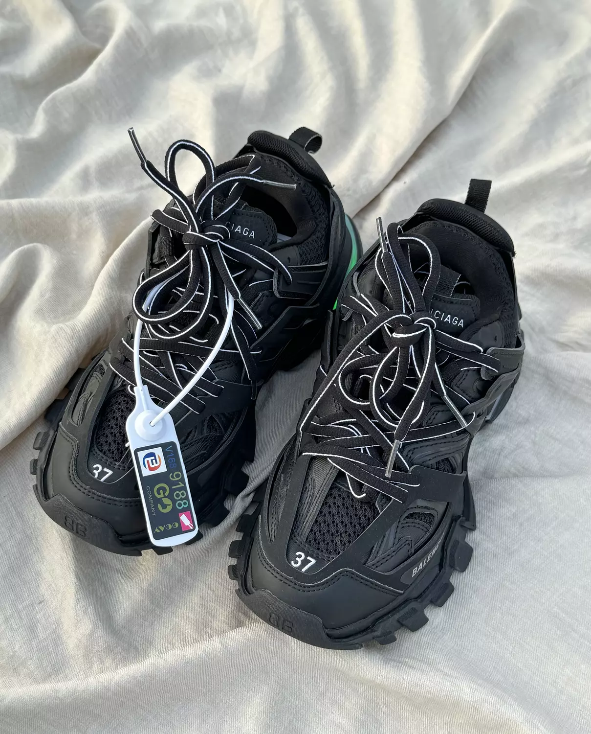 BALENCIAGA TRACK BLACK LED  3