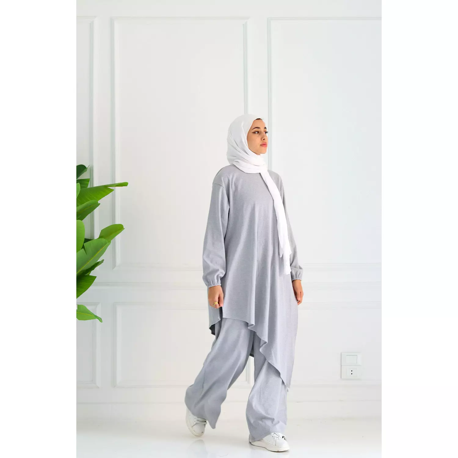 Light Grey Set Tunic & Pants hover image