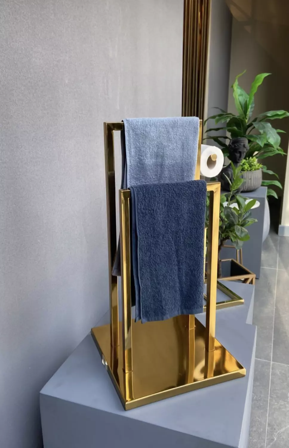 Double Hanger Towel Rack “Solid Base” 2