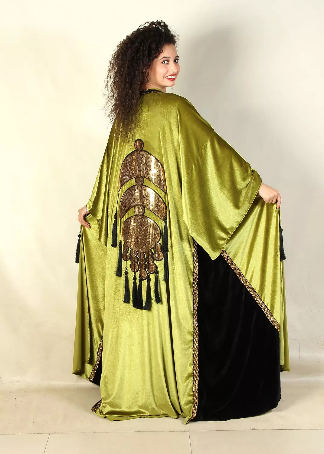 Caftan hover image
