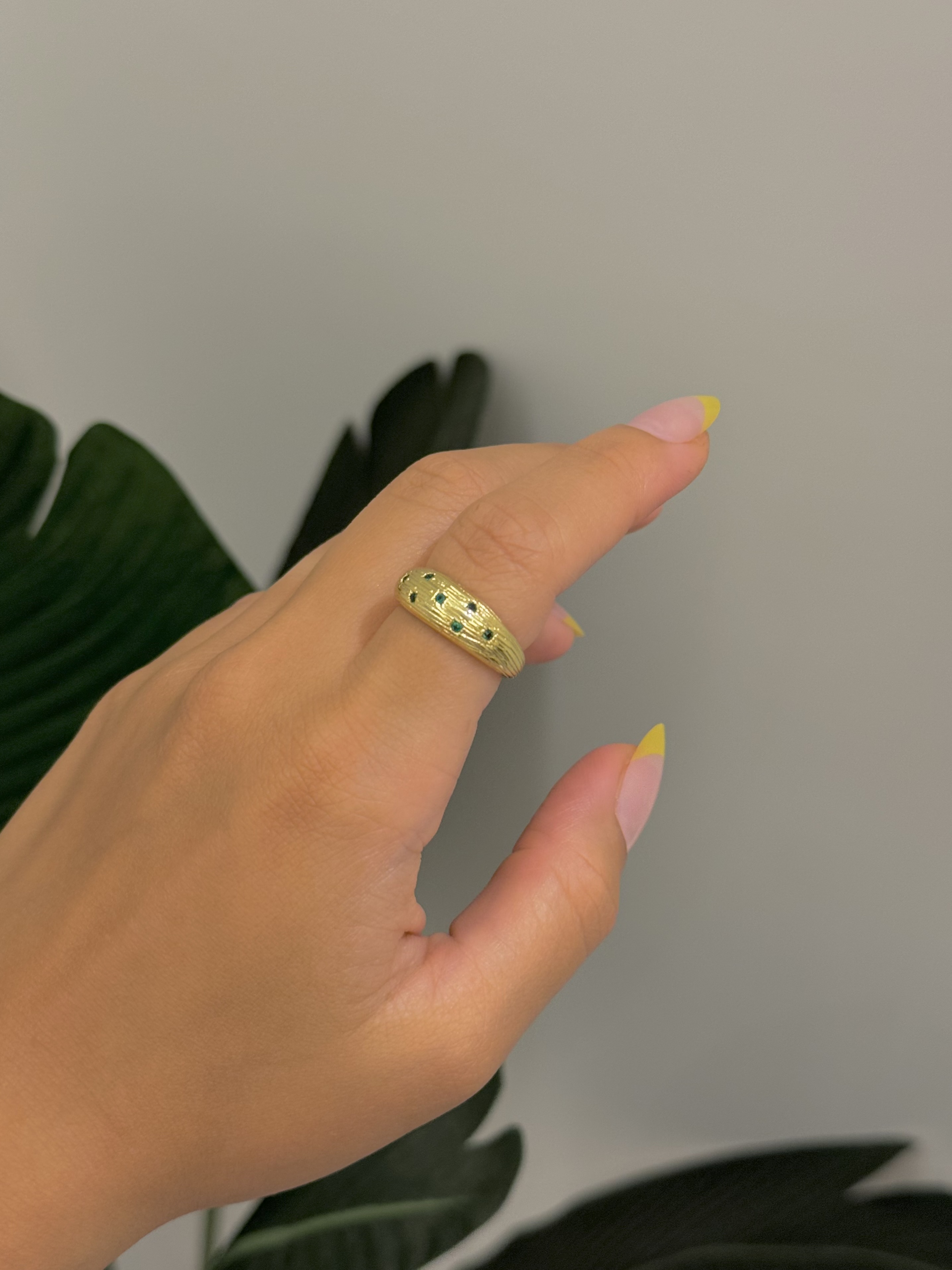 Green chunky ring  2