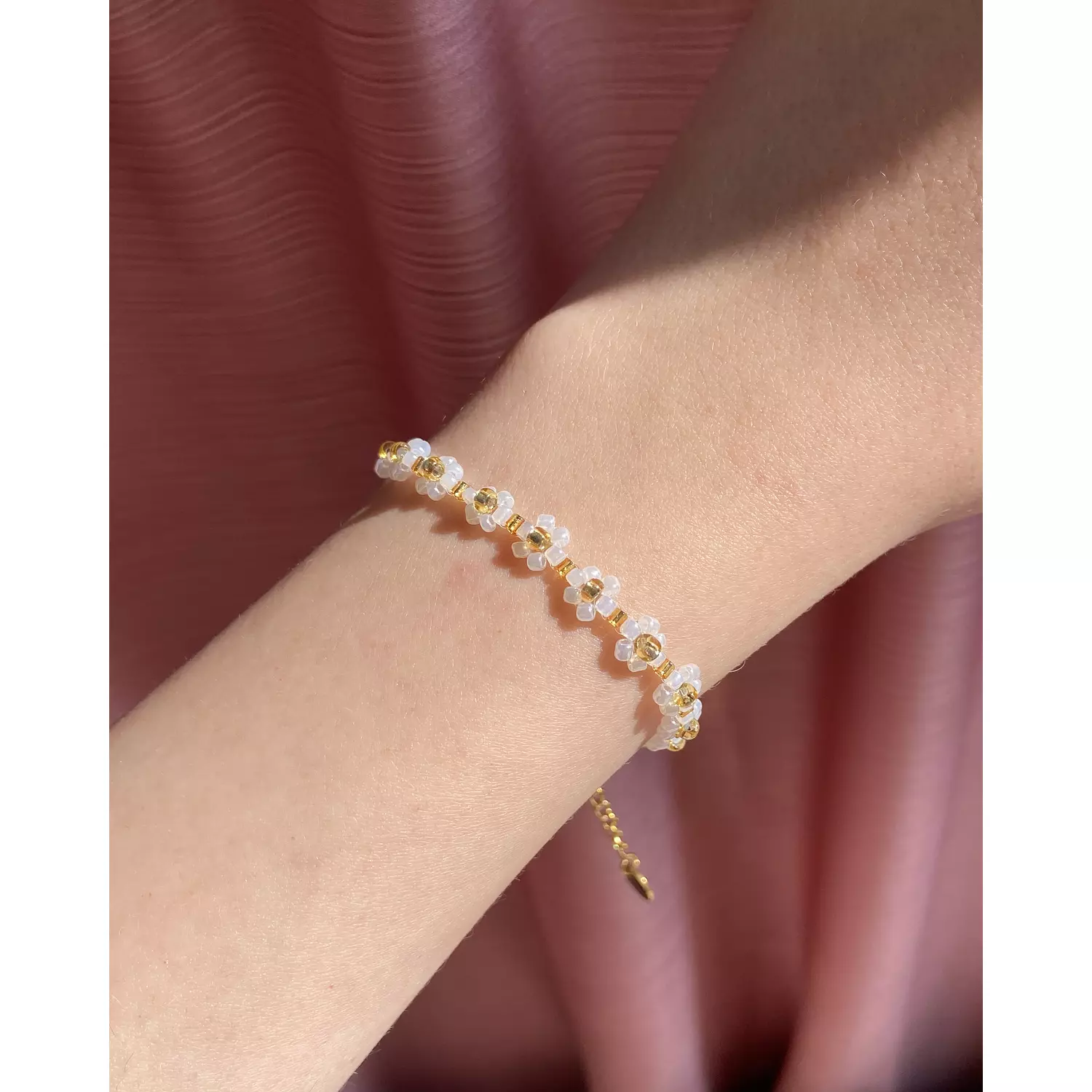 White flowers with gold bracelet -2nd-img