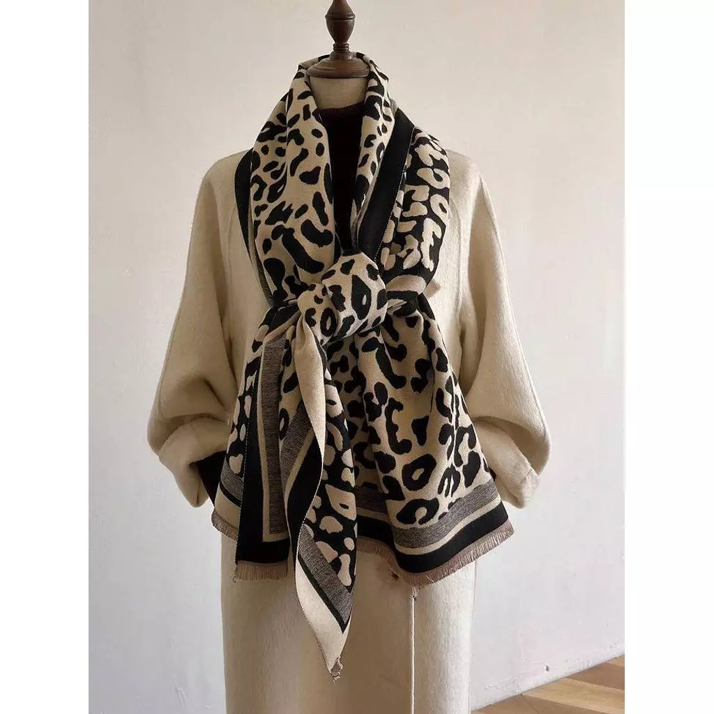 Leopard print scarf 