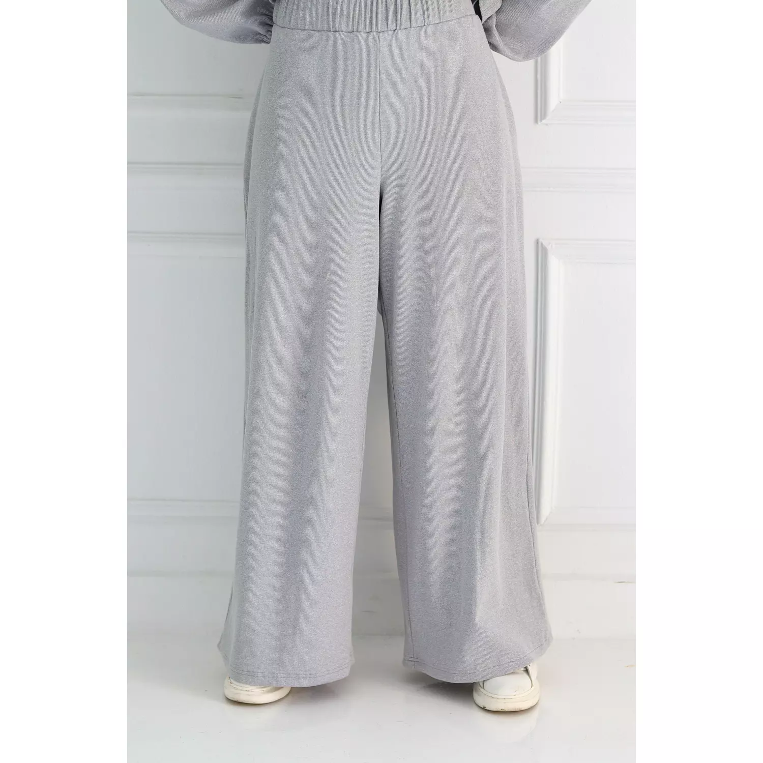 Light Grey Set Tunic & Pants 18