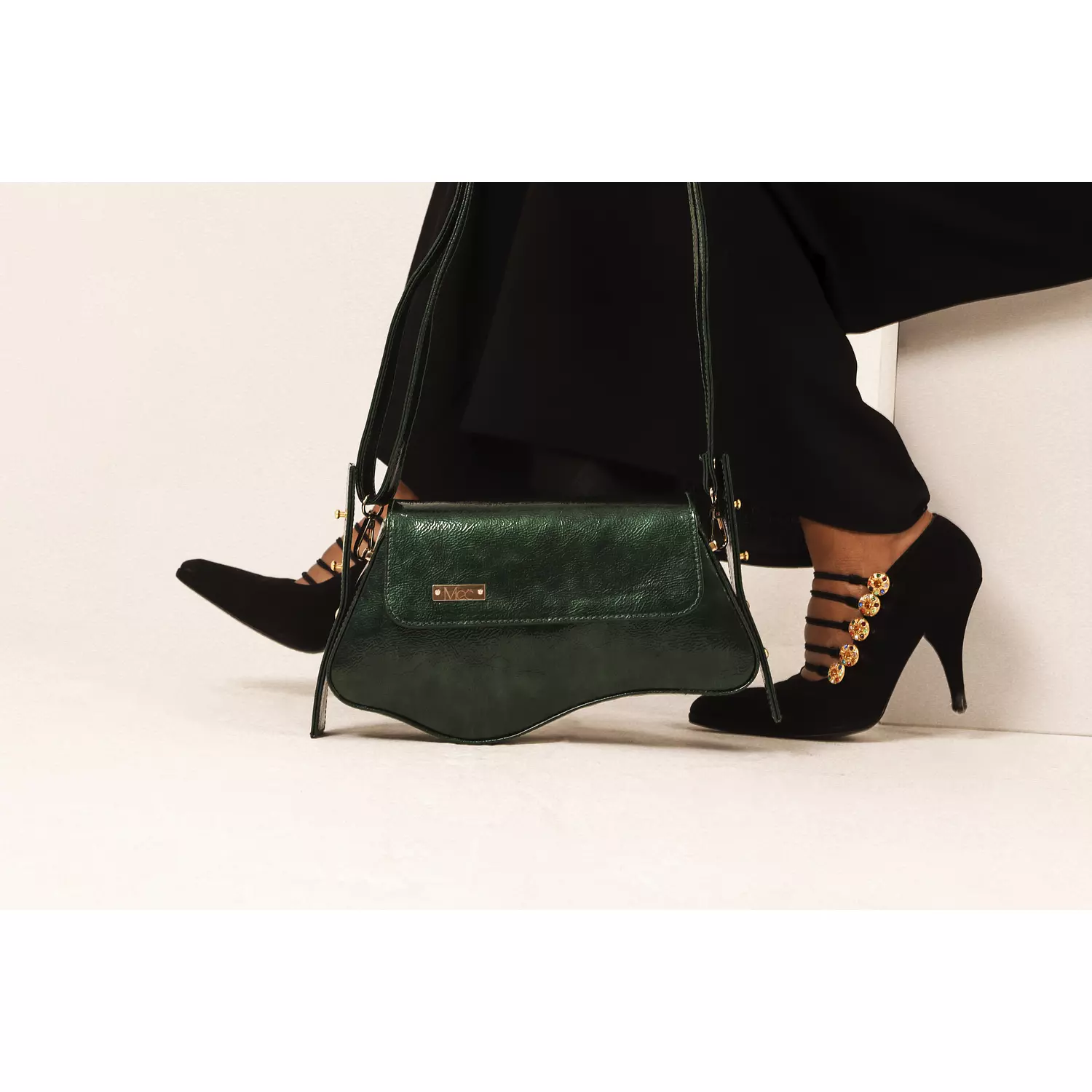 Etharia Bag in Royal green hover image