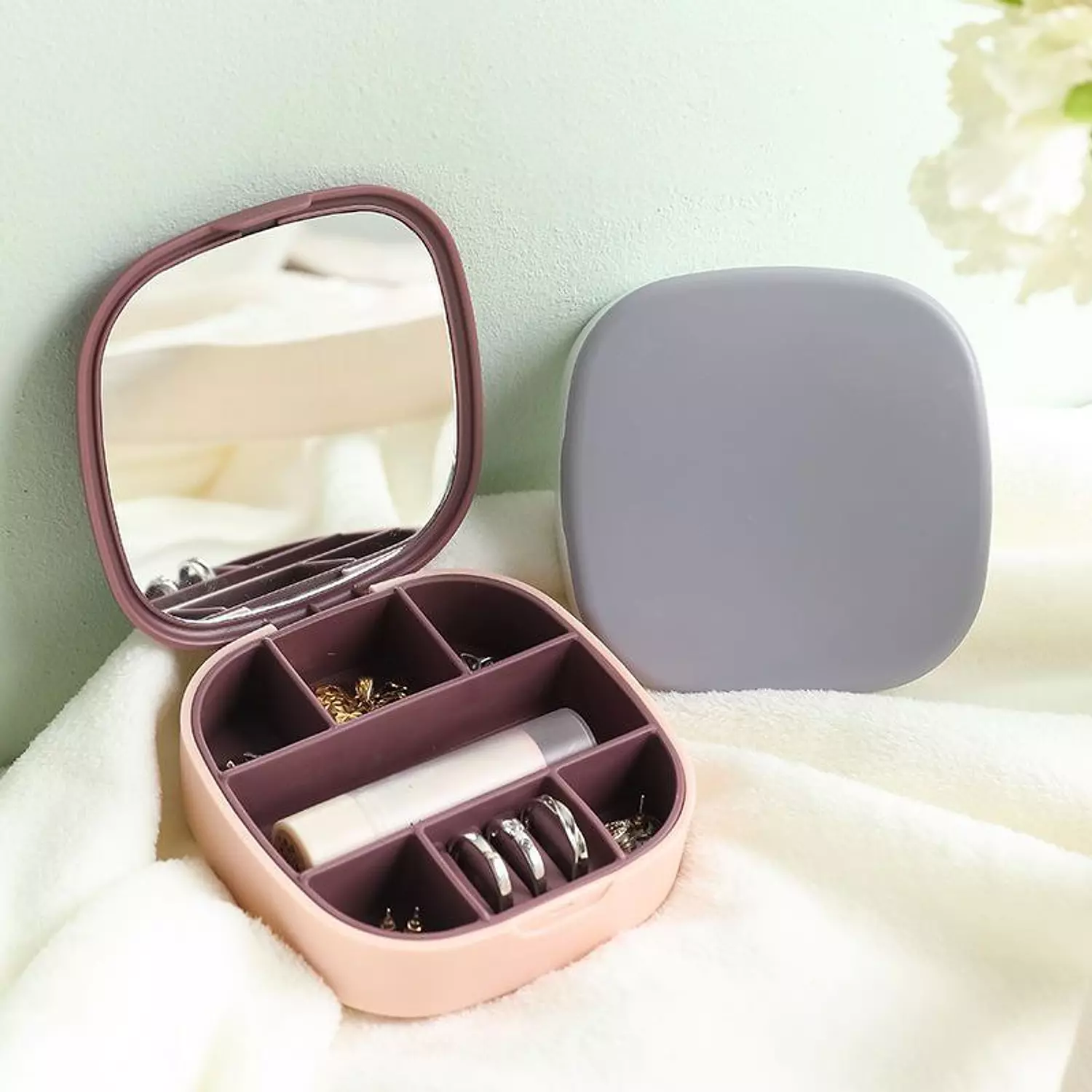 Jewellery Box with mirror 2