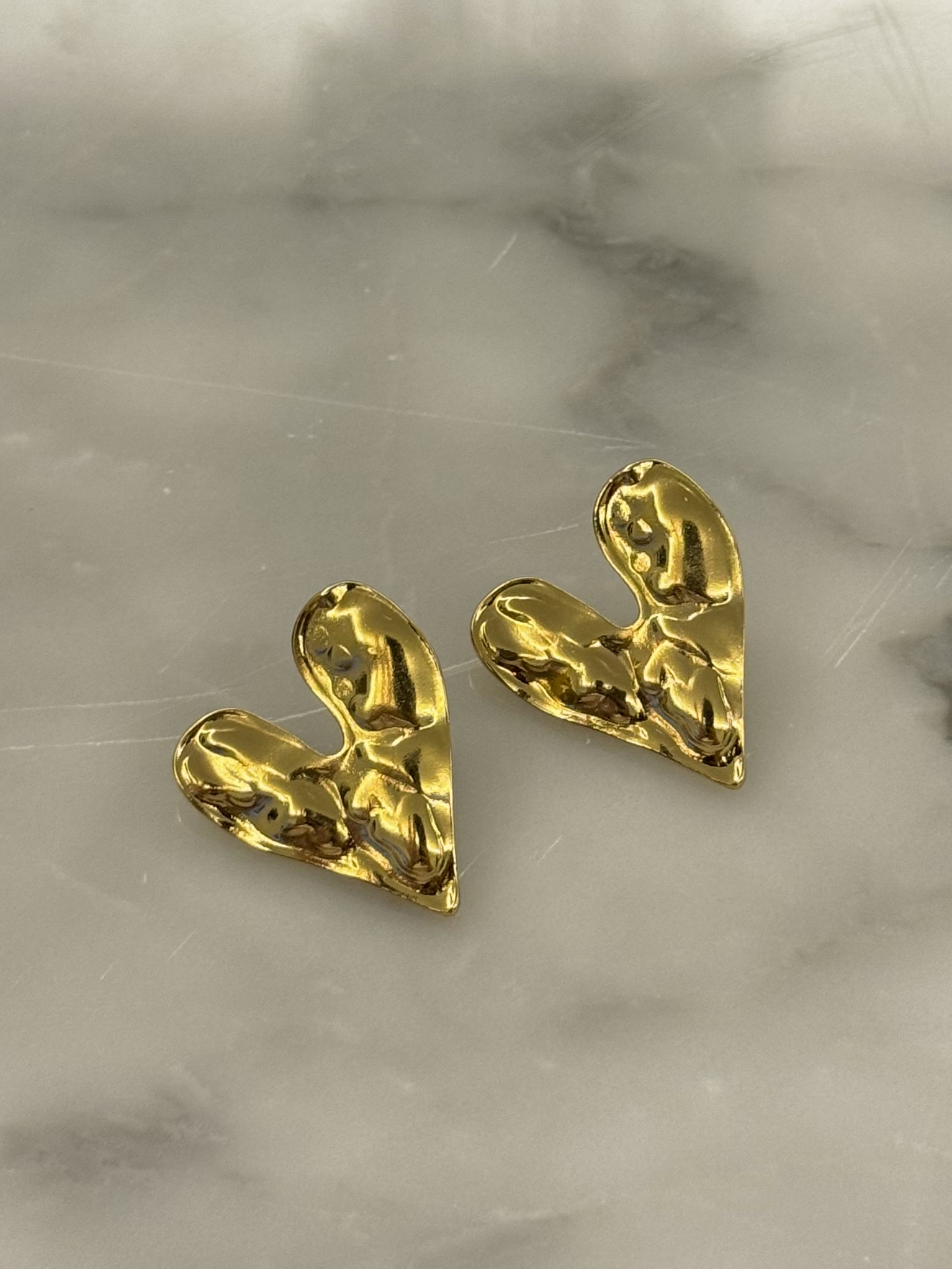 Heart shape earings  1